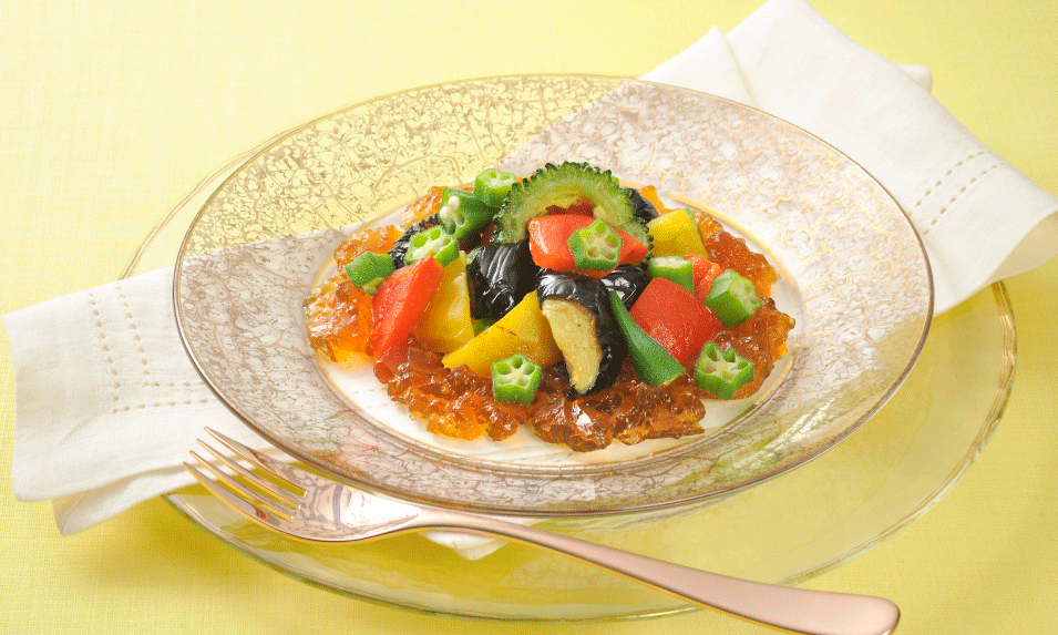 夏野菜と味噌ゼリーのサラダ