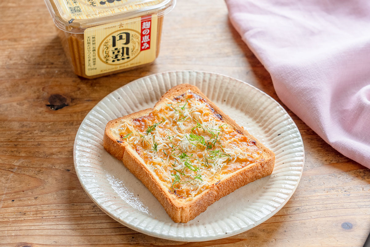 味噌󠄀󠄀󠄀󠄀としらすマヨトースト