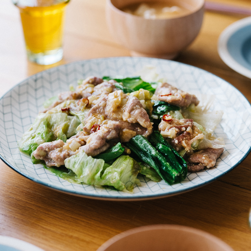 豚こま肉とレタスの香味味噌炒め