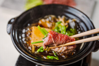 発酵と熟成がテーマの日本料理レストラン  GINZA 豉 KUKI 12月コースのご案内<br>自家製のゆず酢味噌でいただく香箱蟹や、 尾崎牛の味噌すき焼きなど、厳選した旬の食材を提供