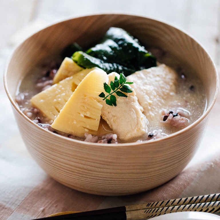 しっとり鶏むね肉と雑穀の食べる味噌汁