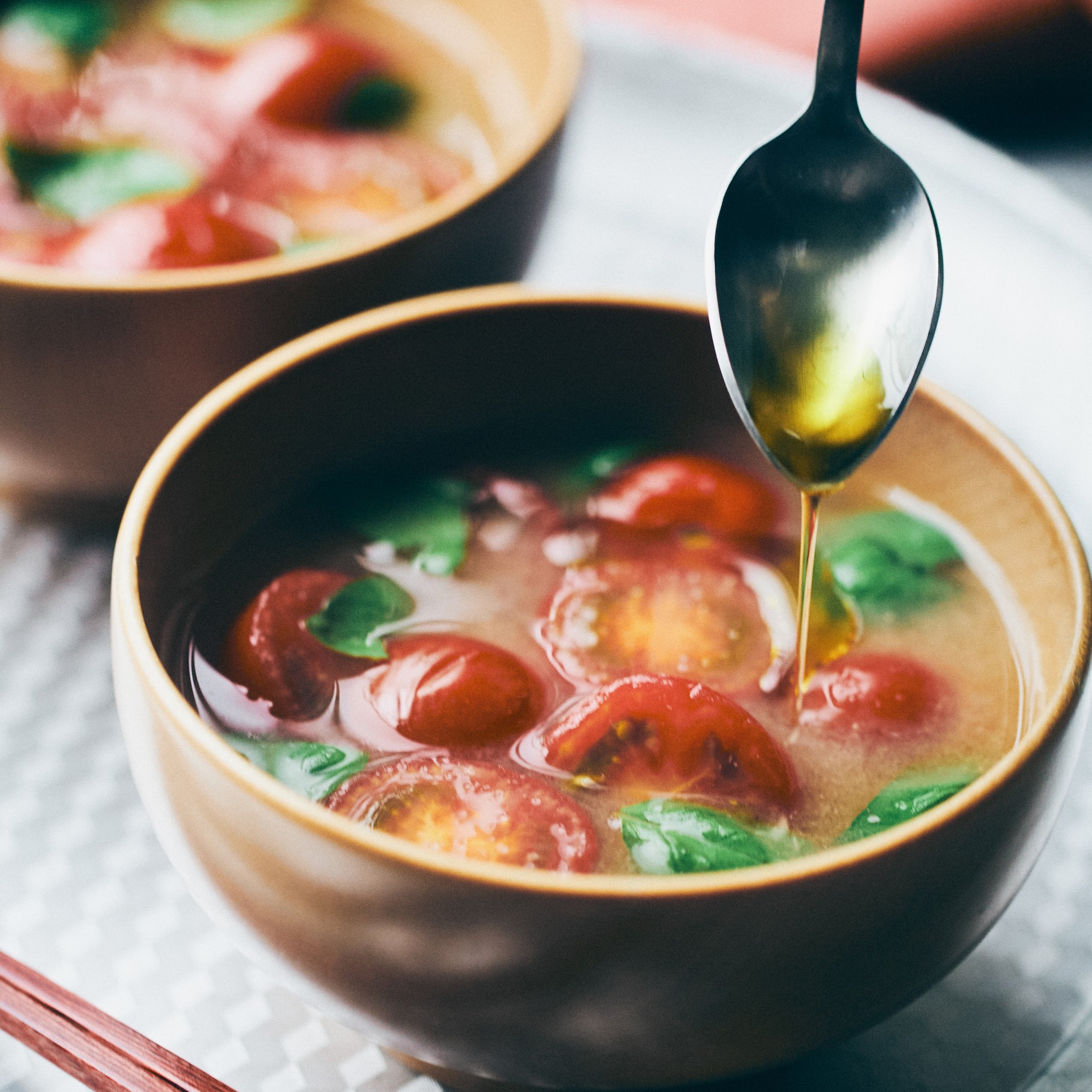 バジルとミニトマトの味噌󠄀汁